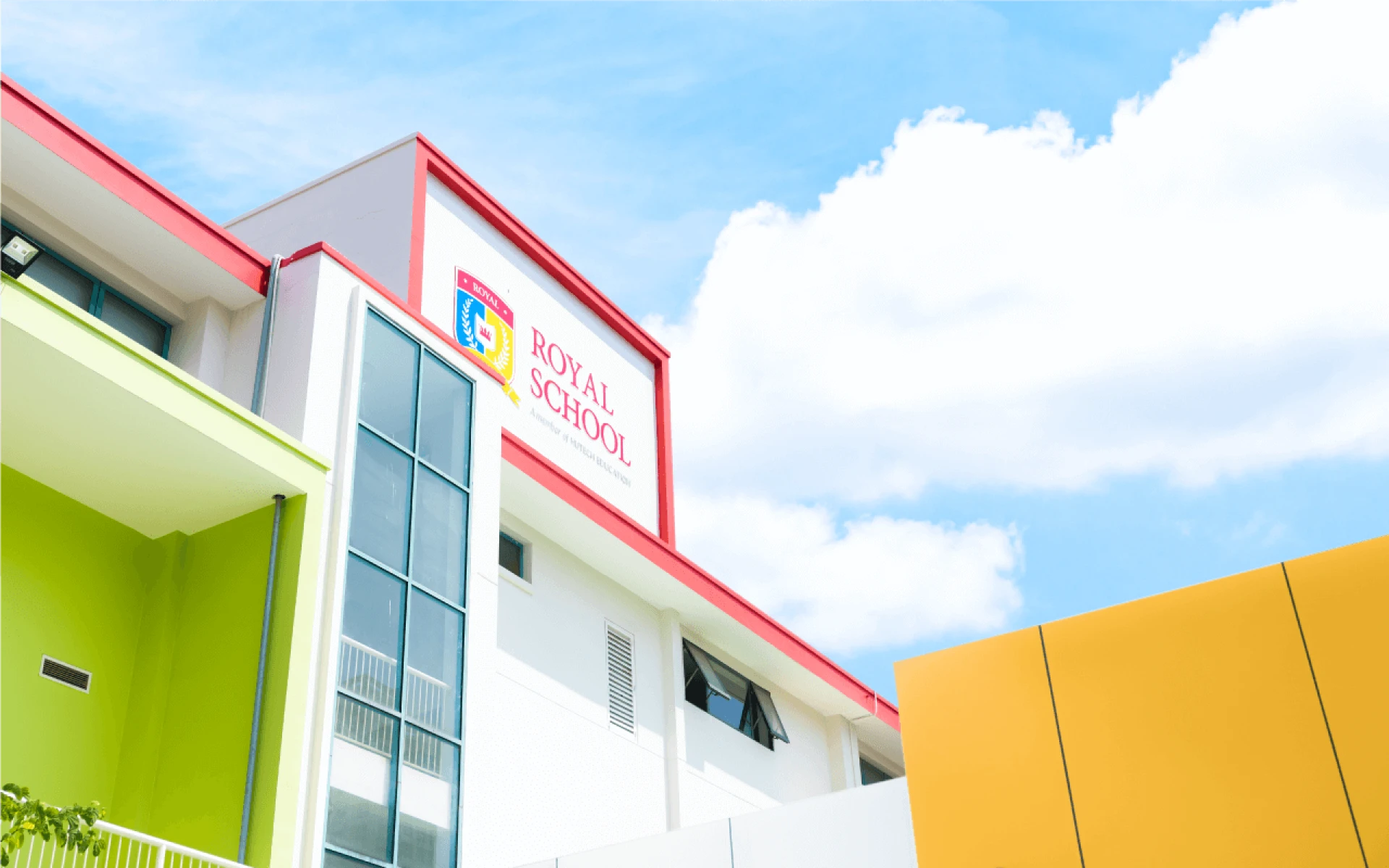 Royal School - Trường Song ngữ Quốc tế Hoàng Gia