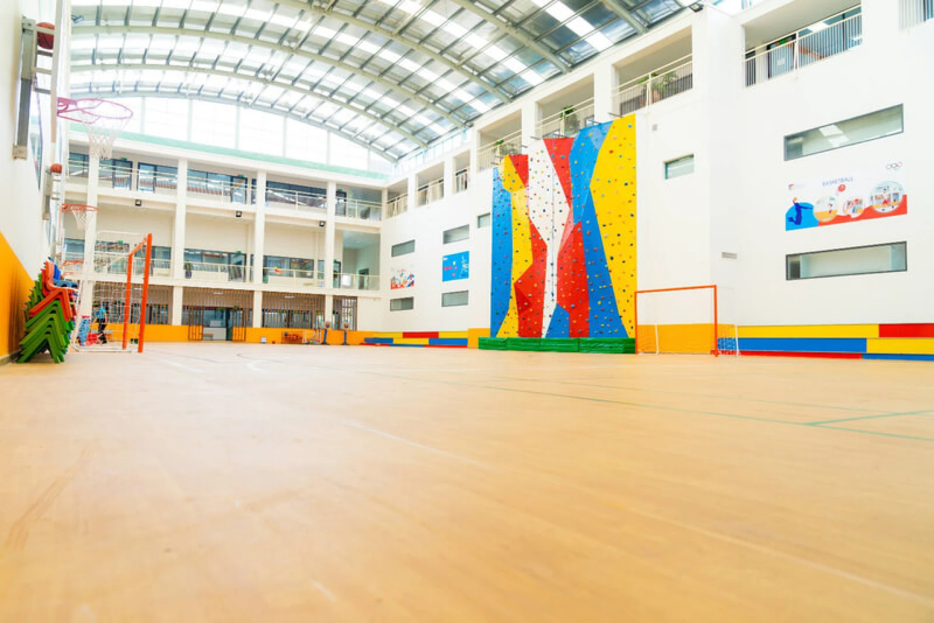 Royal School - Trường Song ngữ Quốc tế Hoàng Gia