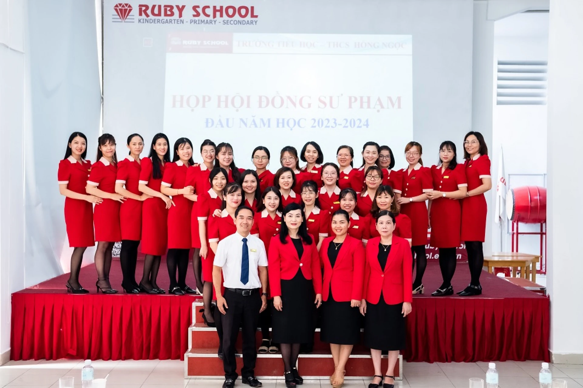 Ruby School - Hệ thống Giáo dục Hồng Ngọc