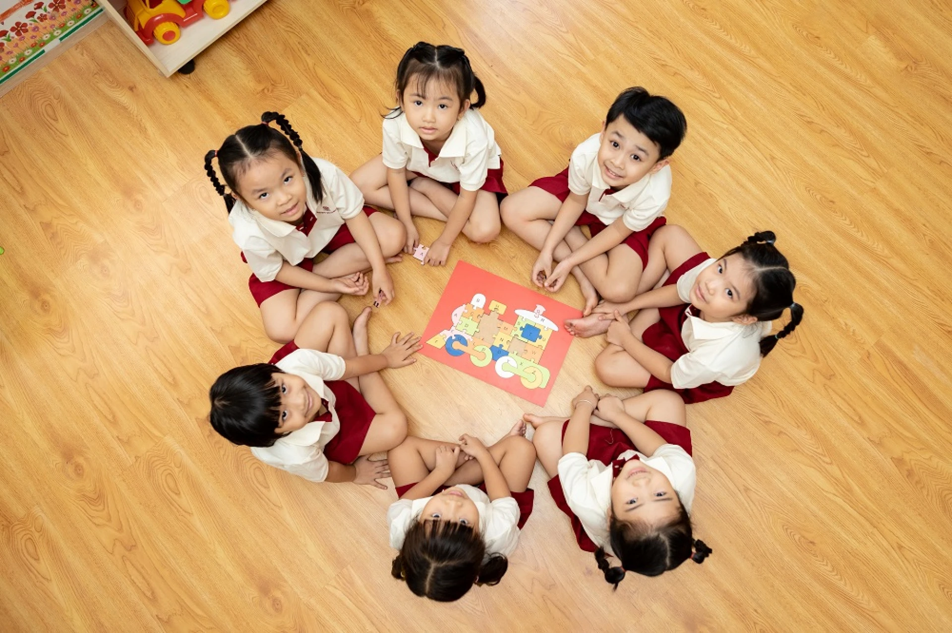 Ruby School - Hệ thống Giáo dục Hồng Ngọc