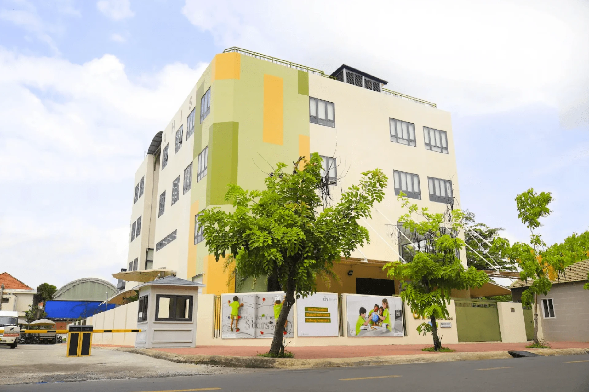 Trường Anne Hill International School