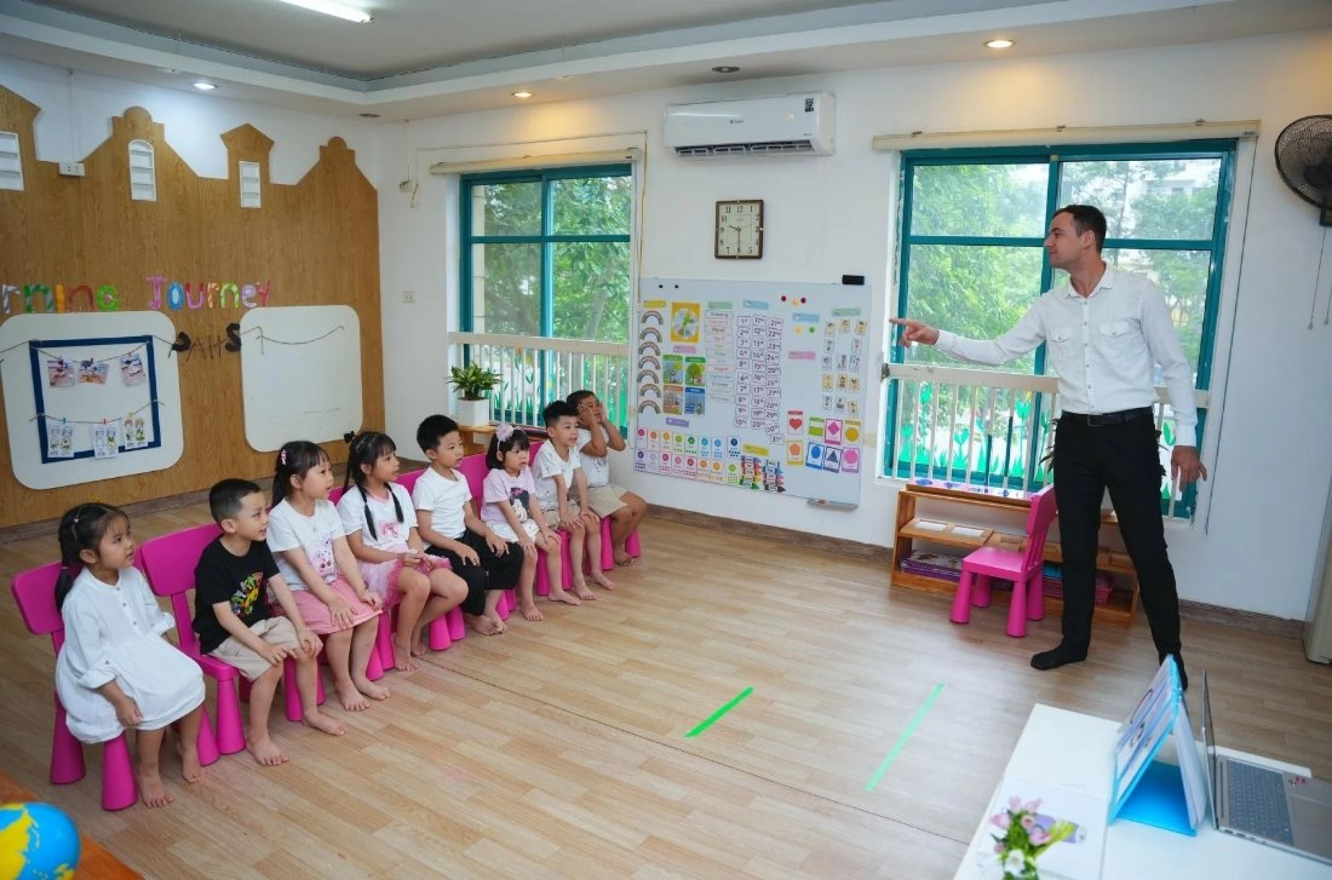 Trường Mẫu Giáo Ivy School Hoàng Văn Thụ
