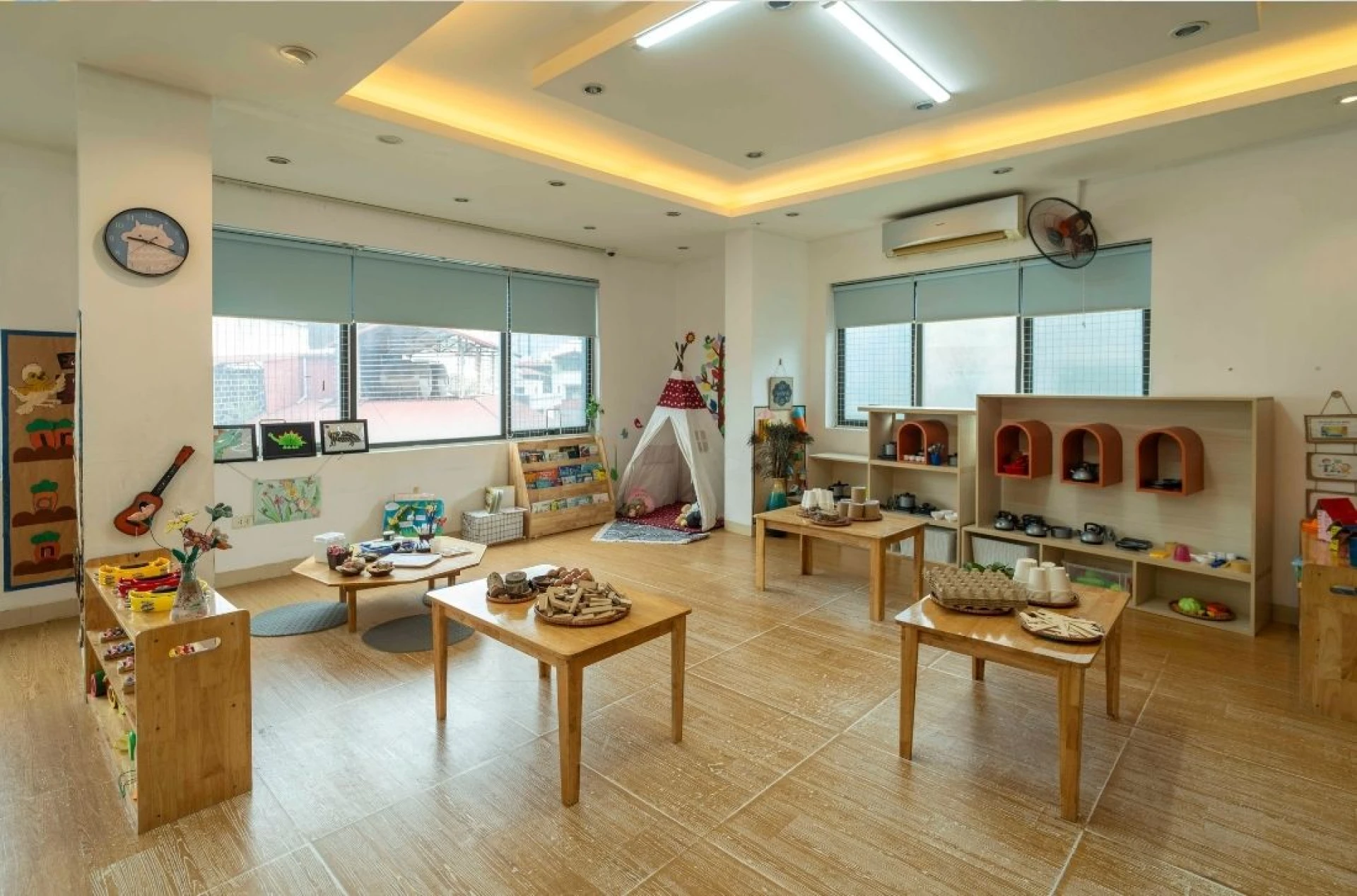 Trường Mẫu Giáo Ivy School Hoàng Văn Thụ