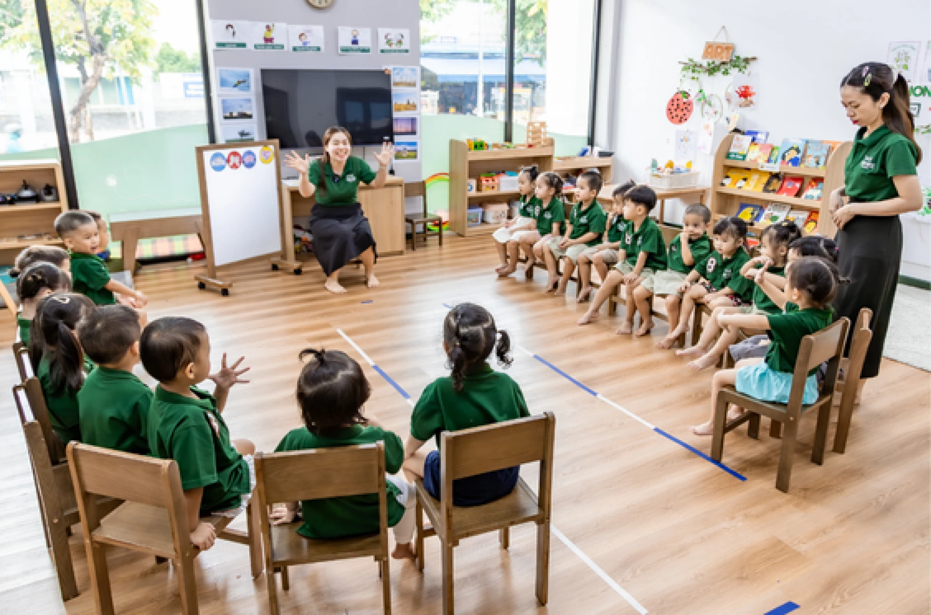 Trường Small Wonder