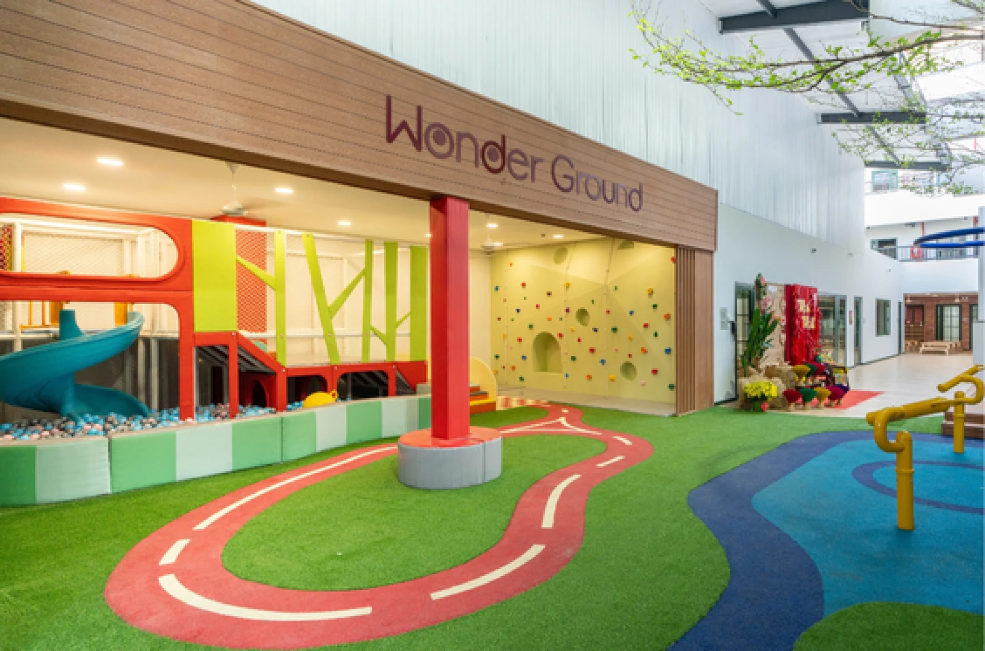 Trường Small Wonder