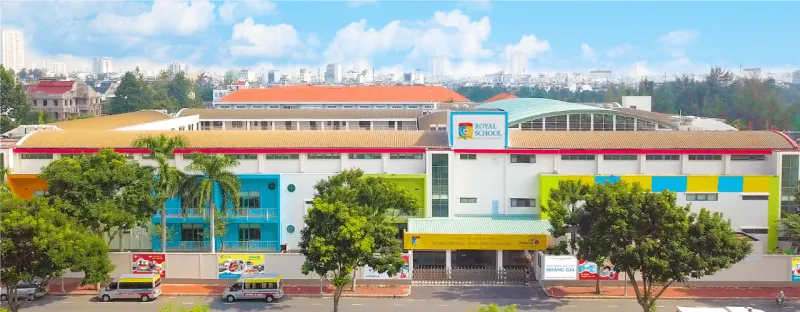 Trường Song ngữ Quốc tế Hoàng Gia