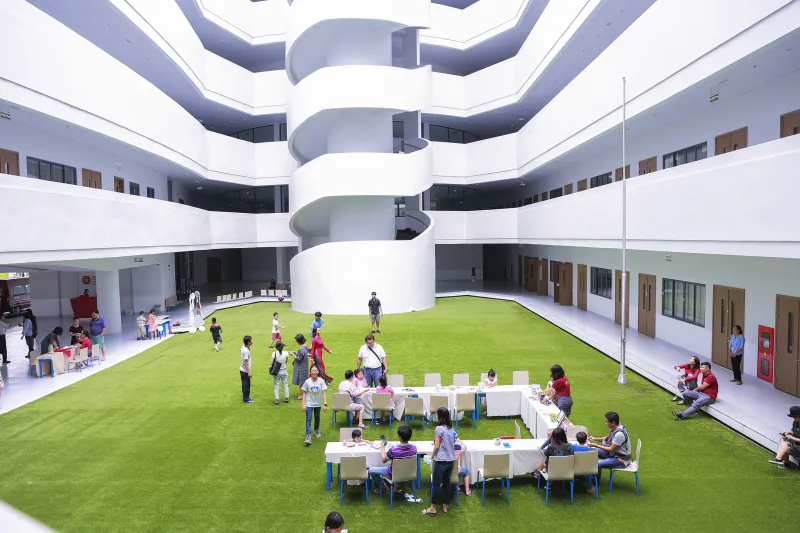 truong-quoc-te-quan-2-3